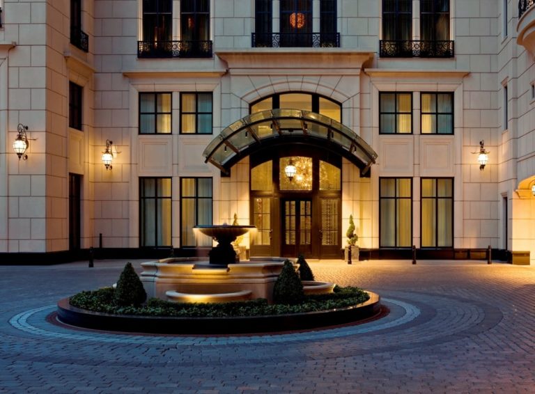 Hotel Review Waldorf Astoria Chicago Lowe Luxury Travel